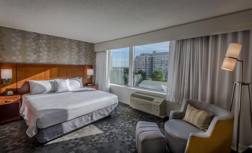 Courtyard By Marriott Bethesda Chevy Chase Hotell Eksteriør bilde