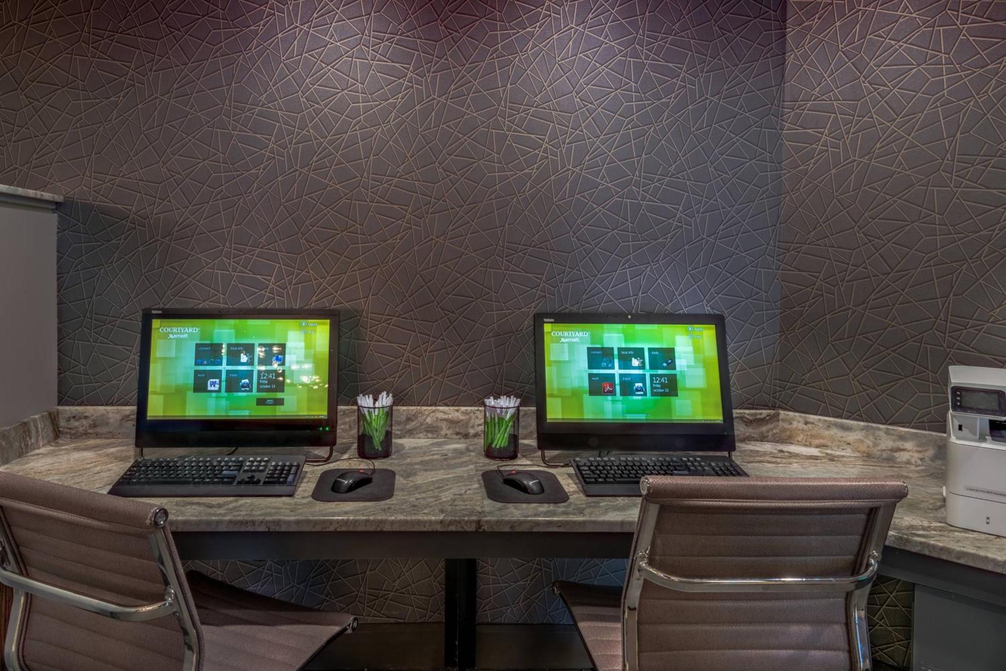 Courtyard By Marriott Bethesda Chevy Chase Hotell Eksteriør bilde
